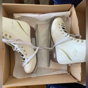 Lake Placid Ice Skates